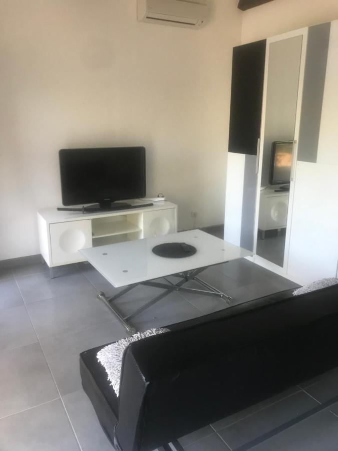 Вилла Studio 30 M² Лансон-Прованс Экстерьер фото